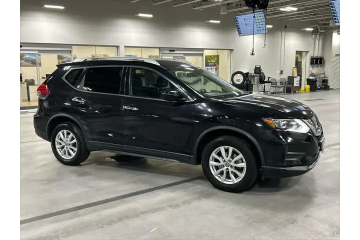 $11037 : Nissan Rogue 2017 AWD SV 4dr image 10