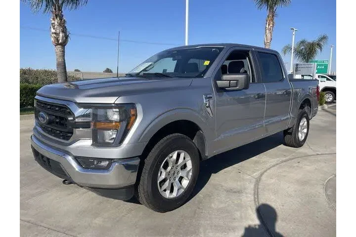 $35767 : Ford F-150 2023 4x4 XLT 4dr image 1