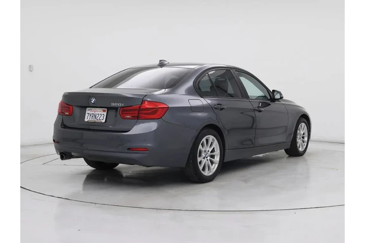 $15998 : BMW 3 Series 2017 320i 4dr S image 8