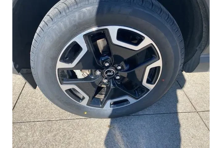 $23980 : Ford Bronco Sport 2023 AWD O image 2