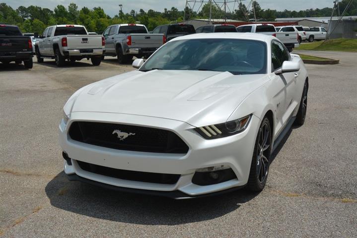 2017 Mustang GT image 2