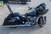 $16500 : 2020 Harley-Davidson Road Gli thumbnail