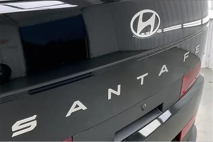 $31490 : Hyundai SANTA FE 2025 AWD SE image 9