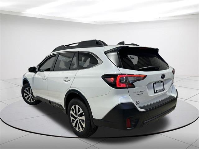 $23164 : Pre-Owned 2022 Outback Premium image 3