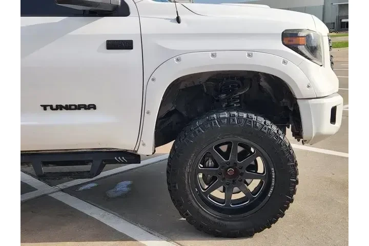 $33782 : Toyota Tundra 2019 4x4 TRD P image 8