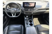 $21999 : Nissan Altima 2023 2.5 SL 4d thumbnail