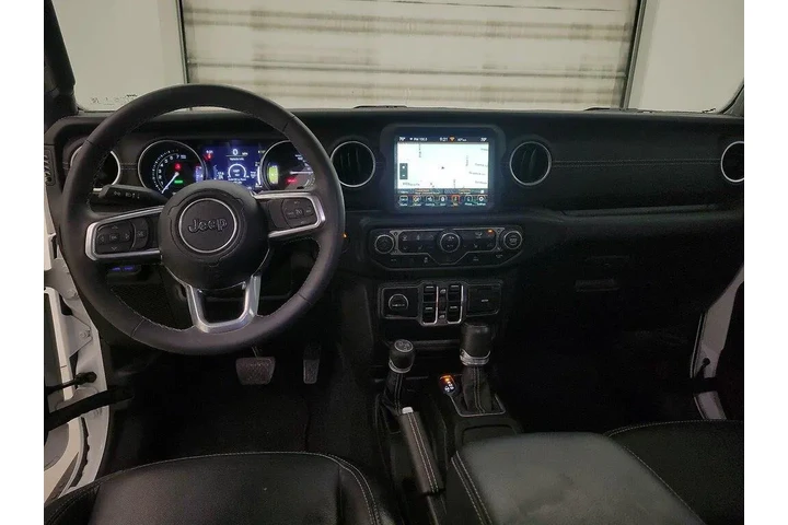 $33998 : Jeep Wrangler 2023 4x4 Sahar image 9