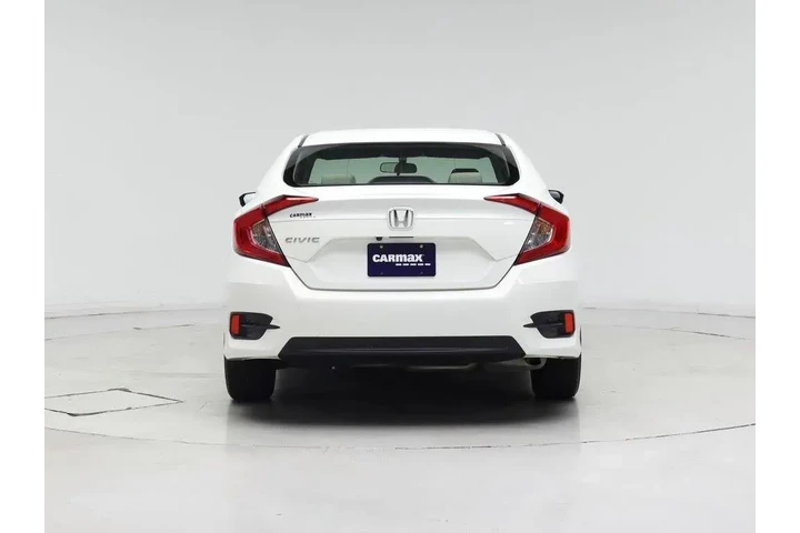 $16998 : Honda Civic 2018 LX 4dr Seda image 6
