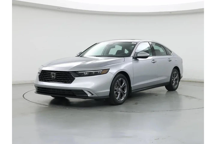 $26998 : Honda Accord 2023 EX 4dr Sed image 4