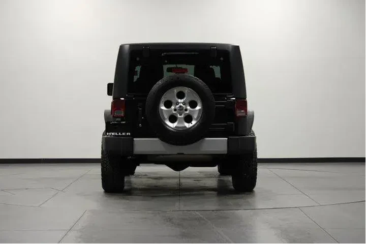 $13962 : Jeep Wrangler 2013 4x4 Sahar image 4