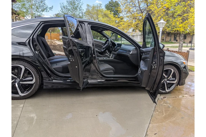 $3000 : 2018 Honda Accord 2.0T Sport image 6