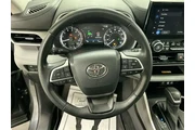 $35000 : Toyota Highlander 2023 AWD X thumbnail