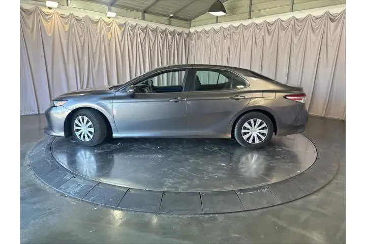 $18999 : Toyota Camry Hybrid 2018 LE image 7