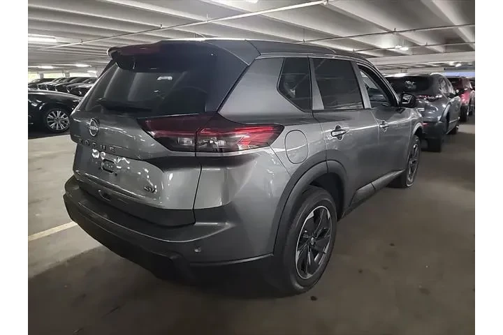 $21997 : Nissan Rogue 2024 SV 4dr Cro image 2