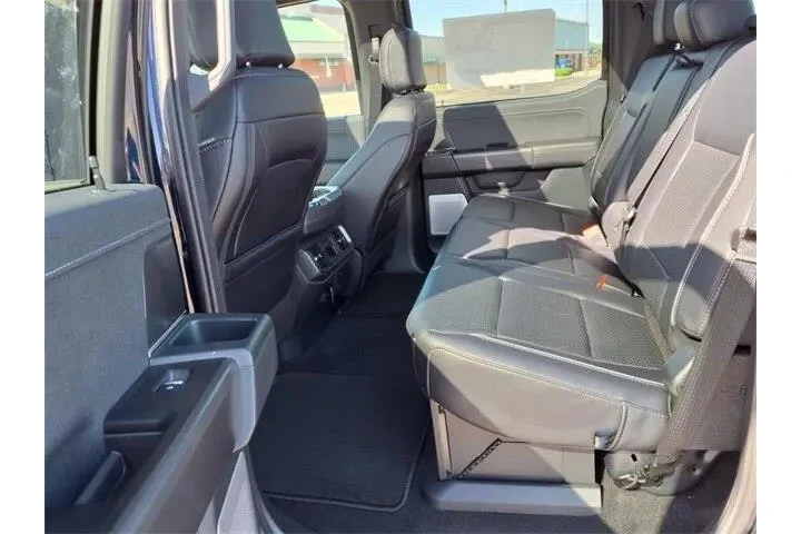 $65550 : Ford F-150 2025 4x4 Lariat 4 image 5