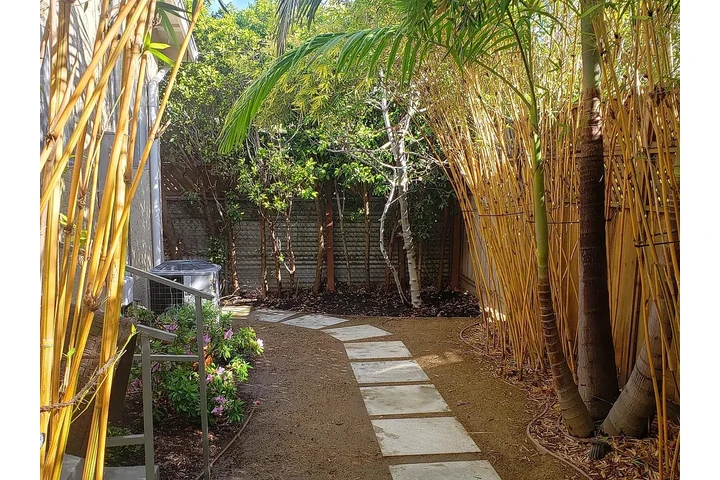 $2600 : House available for rent in LA image 4