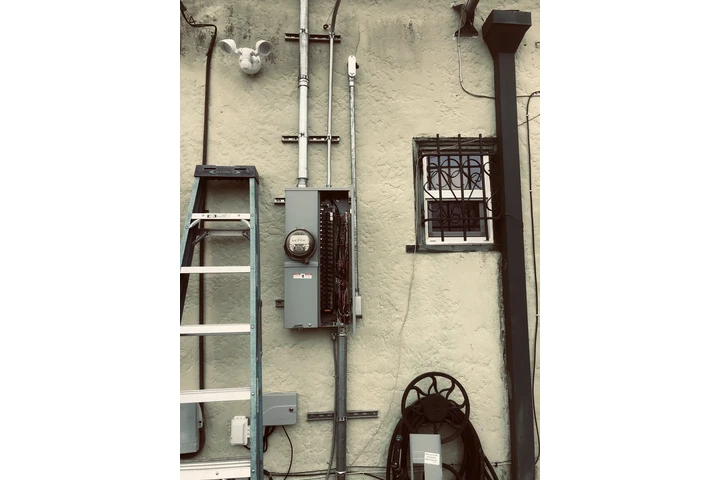 Electricista image 4