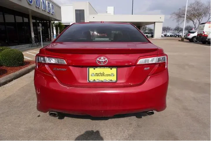 $10988 : Toyota Camry 2012 SE V6 4dr image 5