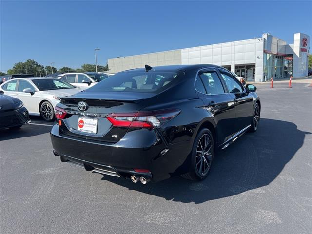 $26490 : PRE-OWNED 2022 TOYOTA CAMRY SE image 7