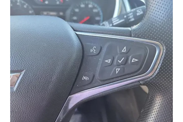 $16655 : Chevrolet Equinox 2020 LS 4d image 10