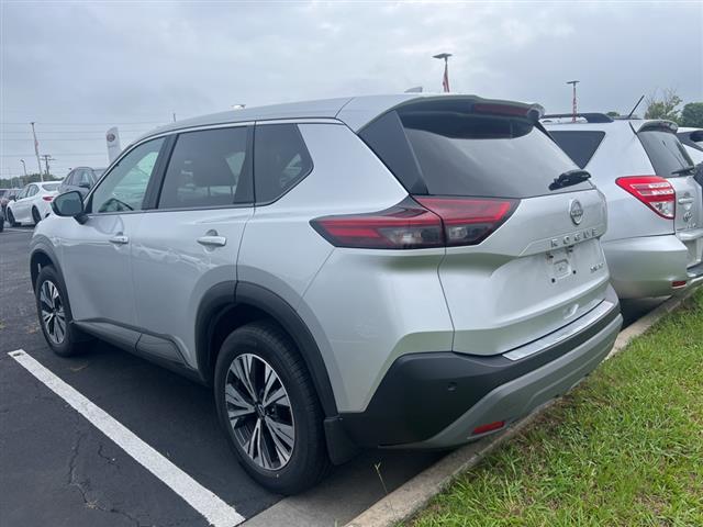 $22990 : PRE-OWNED 2023 NISSAN ROGUE SV image 9