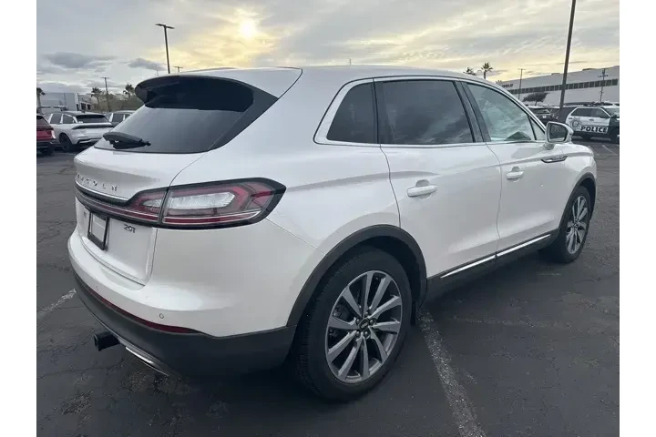 $21778 : Lincoln Nautilus 2019 Select image 5