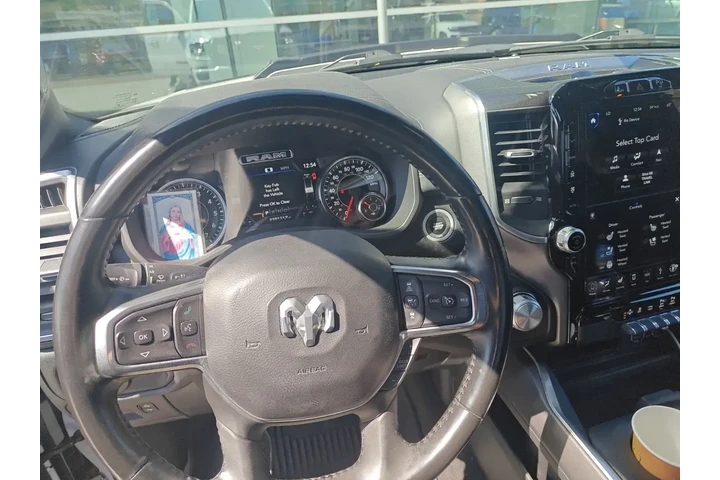 $36500 : Ram 1500 2021 4x4 Laramie 4d image 6