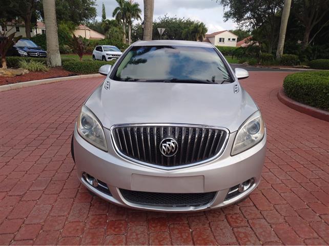 $9000 : Buick Verano 2013 image 1