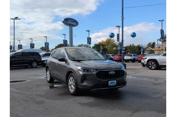 $19997 : Ford Escape 2023 Active 4dr image 2