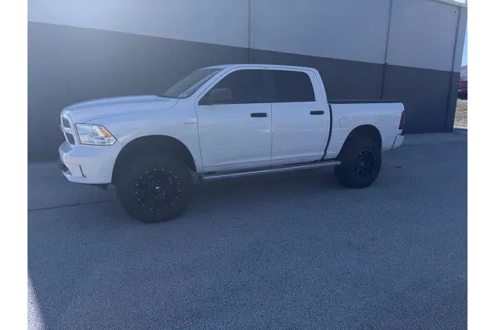 $20101 : Ram 1500 2014 4x4 Express 4d image 3