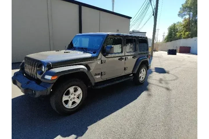 $28449 : Jeep Wrangler Unlimited 2021 image 6