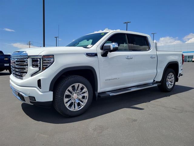 $67475 : New 2024 Sierra 1500 Denali image 3