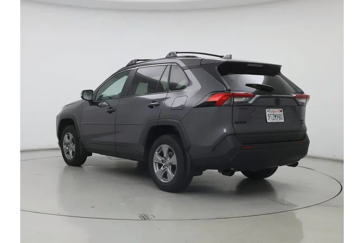 $33998 : Toyota RAV4 2024 AWD XLE 4dr image 2