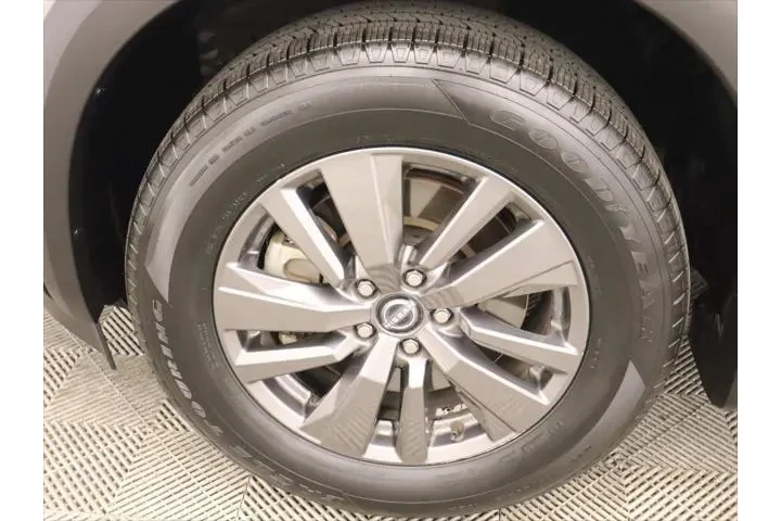 $23528 : Nissan Pathfinder 2022 SV 4d image 5