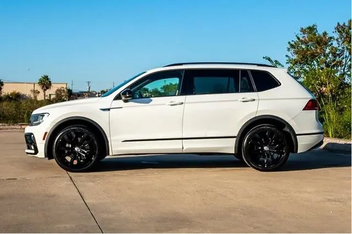 $18731 : Volkswagen Tiguan 2021 SE 4d image 5