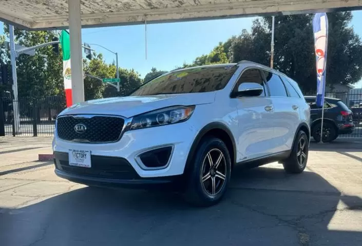 2016 Sorento LX V6 image 3