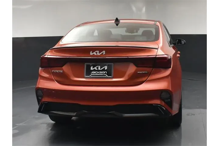 $16958 : Kia Forte 2024 GT-Line 4dr S image 7