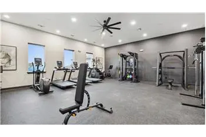 $2360 : Rental property with 3 bedro image 7