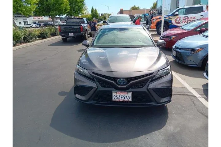 $30995 : Toyota Camry Hybrid 2023 SE image 2