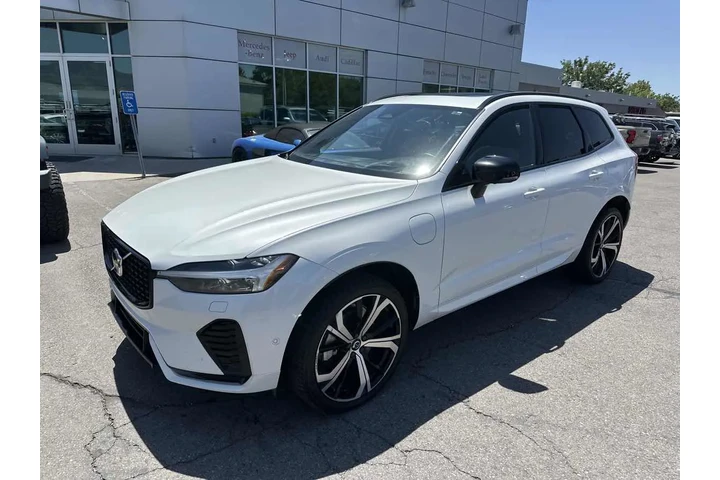 $33710 : 2022 XC60 Recharge Plug-In Hy image 3