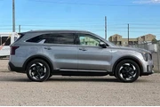 $37991 : Kia Sorento Plug-In Hybrid 2 thumbnail