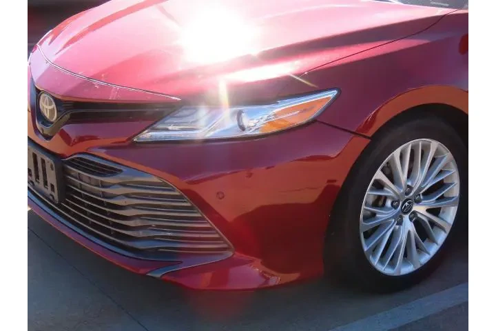 $12999 : Toyota Camry 2018 XLE V6 4dr image 3