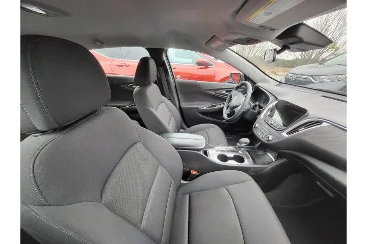 $18920 : Chevrolet Malibu 2024 LT 4dr image 8