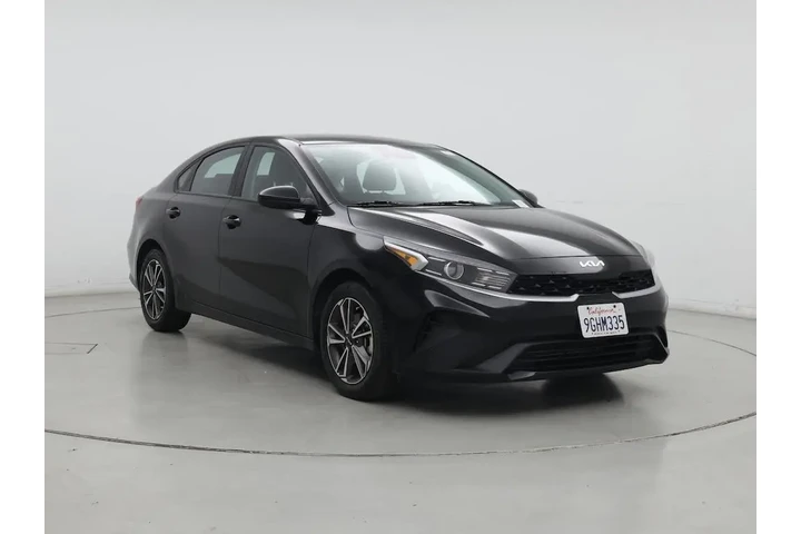 $18998 : Kia Forte 2023 LXS 4dr Sedan image 1