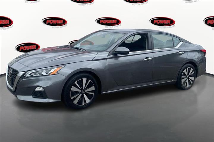 $21995 : Used 2022 Altima 2.5 SV Sedan image 8