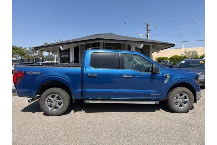 $38435 : Ford F-150 2024 4x4 XLT 4dr image 8