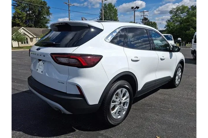 $24646 : Ford Escape 2024 AWD Active image 7