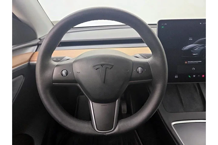 $37998 : Tesla Model Y 2024 AWD Long image 10