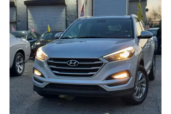 2017 HYUNDAI TUCSON2017 HYUND image 2