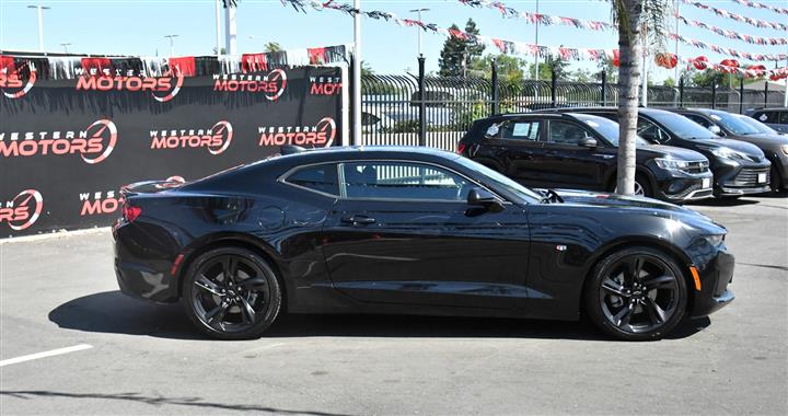 $26498 : Camaro 1LT image 9